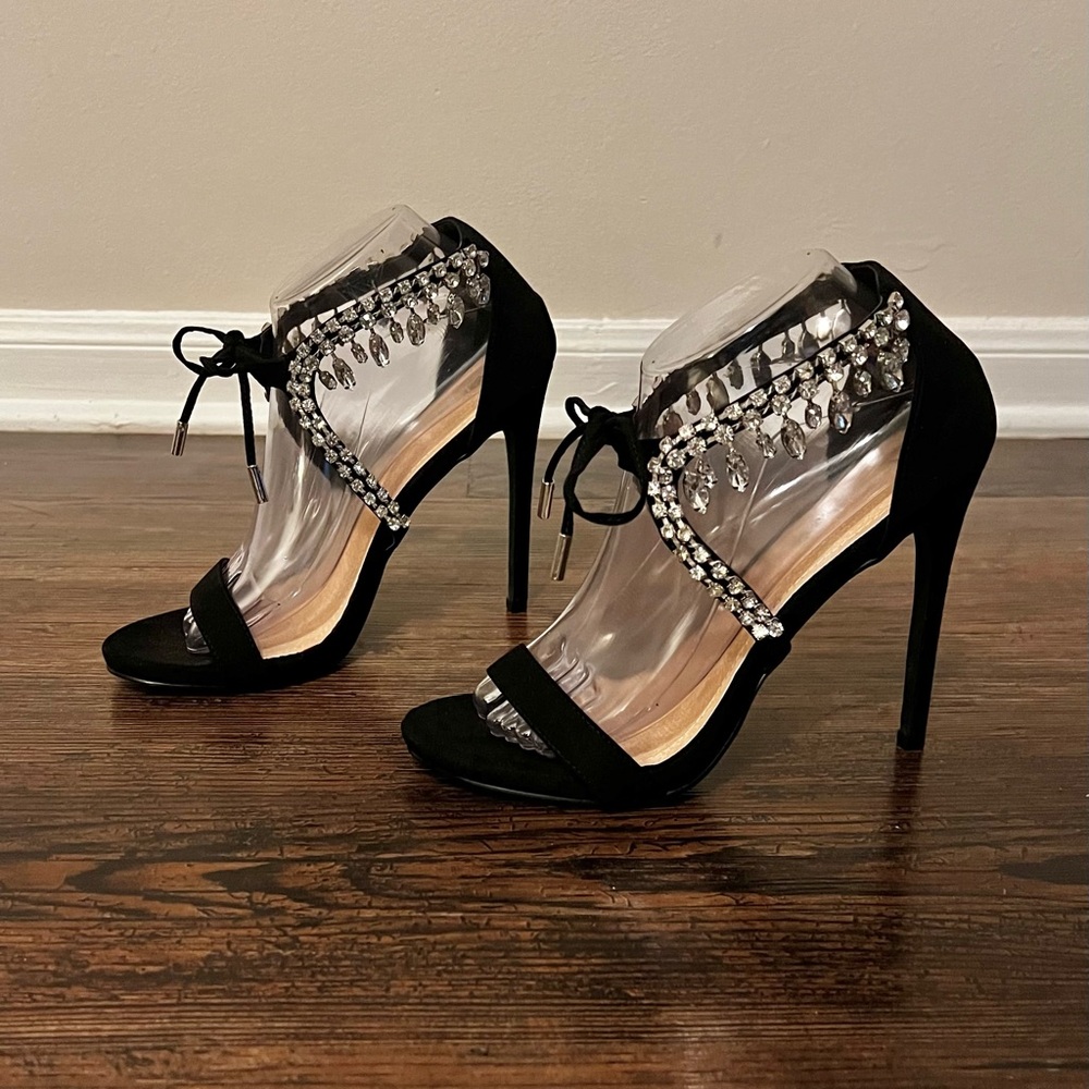 VENUS Black Heels with Rhinestone Accents